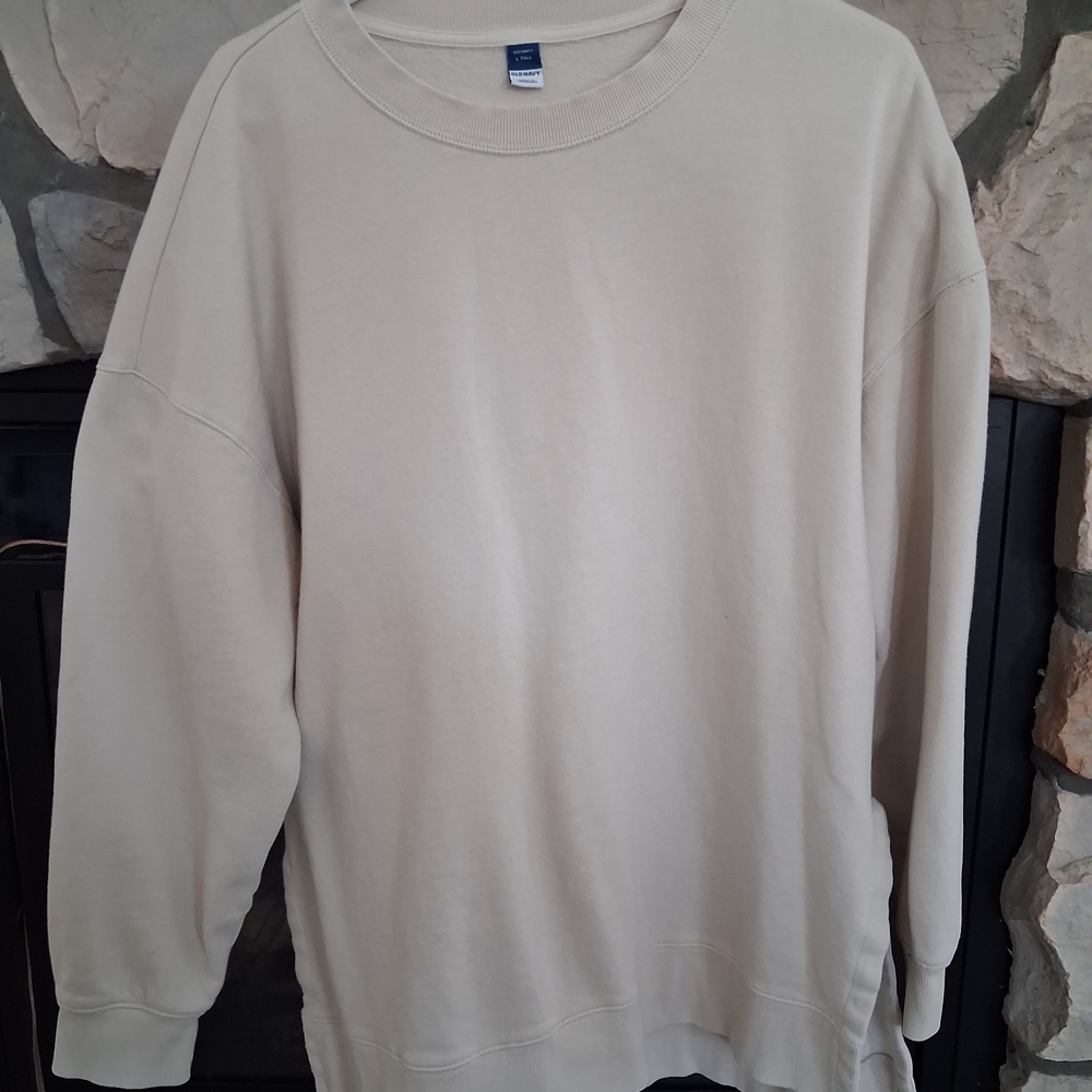 Old Navy womans Crewneck Sweatshirt - Cream